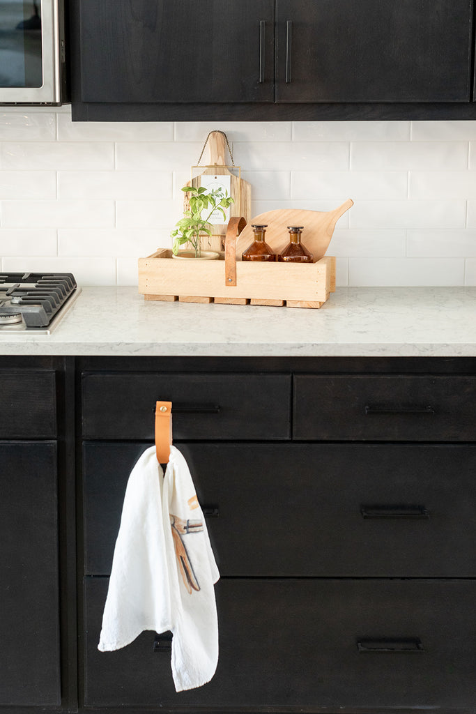 Set of 2 Leather Hangers